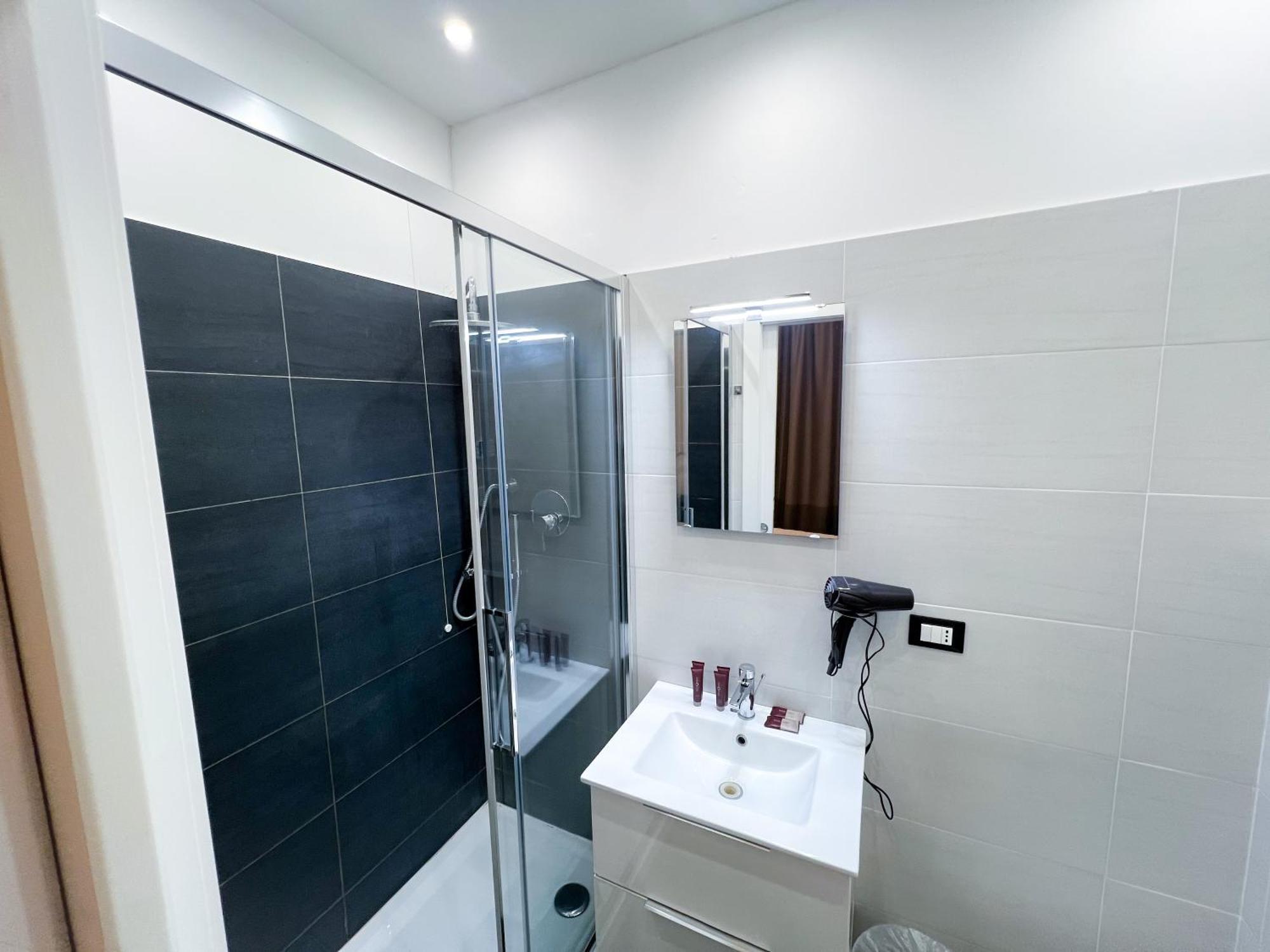 Hotel Rossovino Milano Bagian luar foto