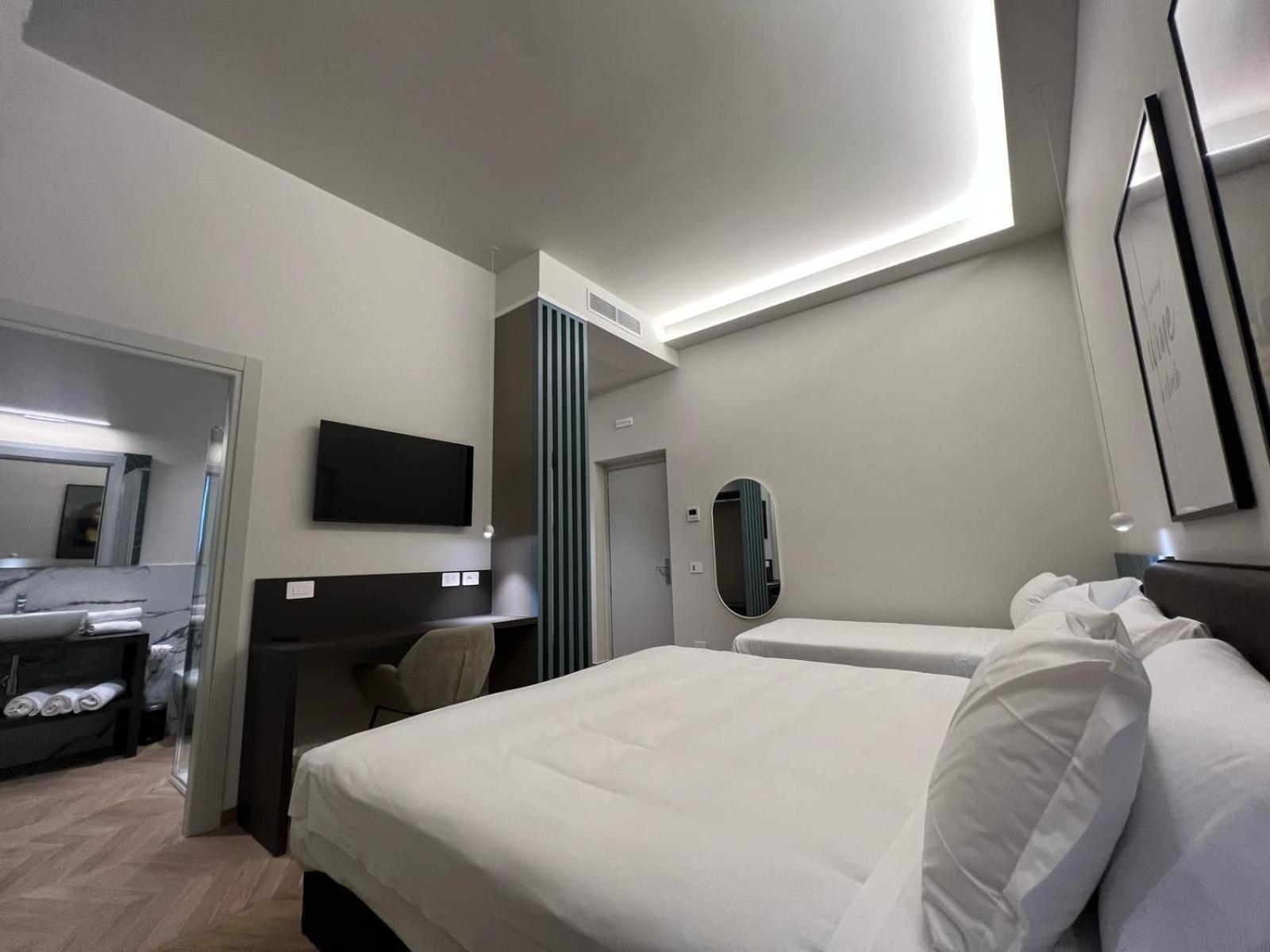 Hotel Rossovino Milano Bagian luar foto