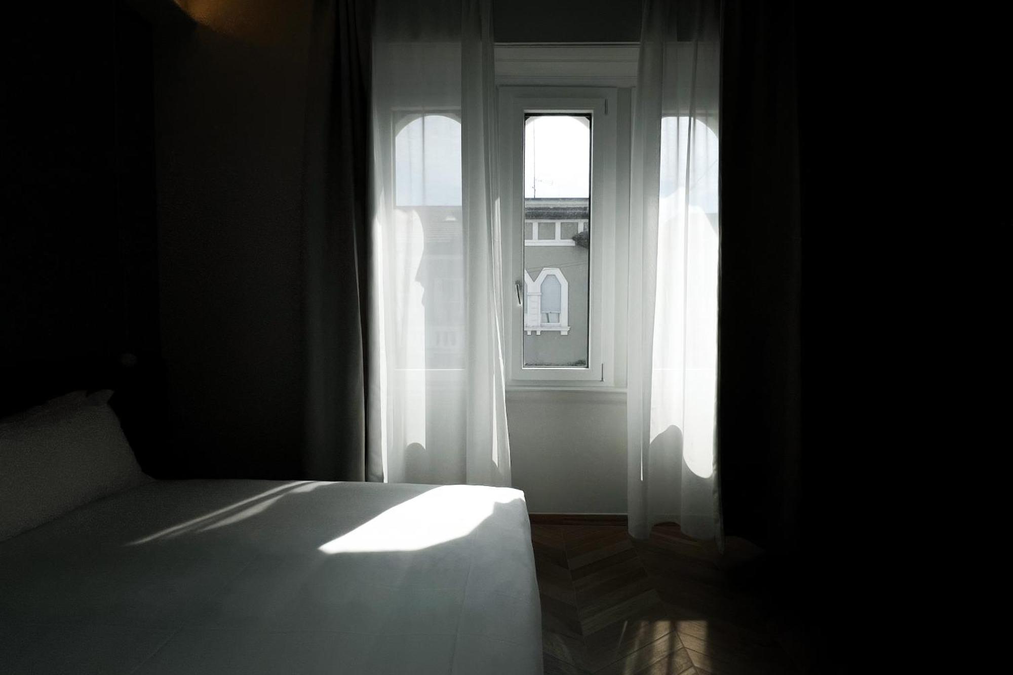Hotel Rossovino Milano Bagian luar foto