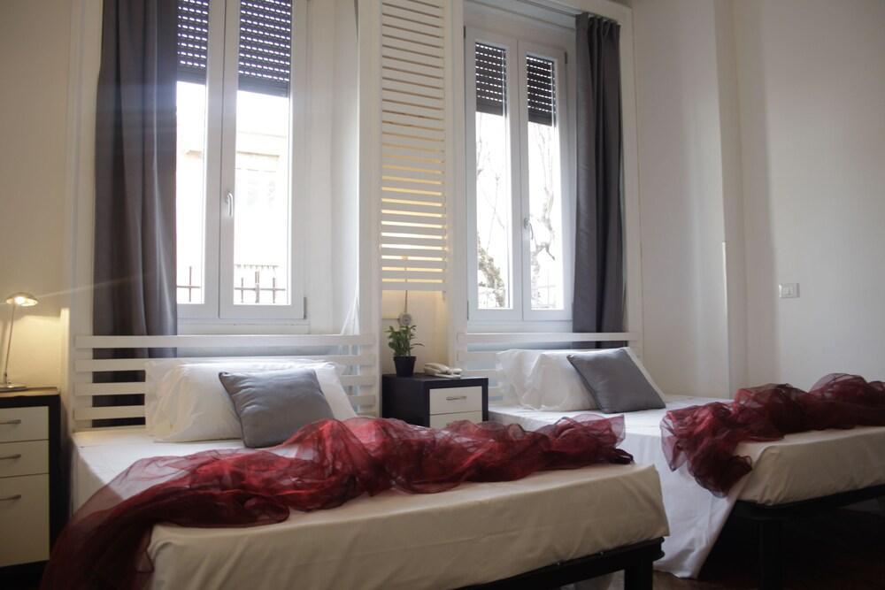Hotel Rossovino Milano Bagian luar foto